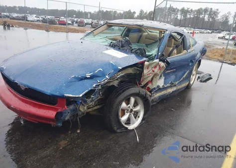 2008 Ford Mustang V6 Deluxe/V6 Premium z USA, uszkodzony, nr VIN 1ZVHT80N285199973